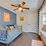 Stunning Golden Home With Deck About 35 Mi To Denver!