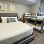 Stylish & Comfy Getaway In Pueblo West