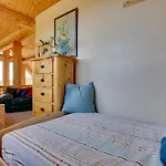 Secluded Granby Cabin With Mountain Views And Hot Tub