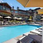 Manor Vail Lodge