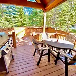 Walking Distance To Downtown Breck, Stunning Ski Resort Panorama, Hot Tub, Foosball, Arcade Machine!