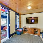 Downtown Salida Cottage With Fireplace And Yard!