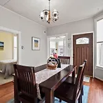 The Zinnia Victorian Charm With Mountain Views