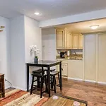 Modernized 2 Bedroom Minutes From Vail Resort