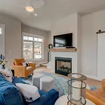 New Luxury Loft #1 With Huge Hot Tub & Great Views - 500 Dollars Of Free Activities & Equipment Rentals Daily