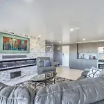 2Bd Luxury Condo Cocktail Lounge Beautiful Views