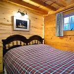 Pioneer Guest Cabins