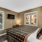 Four Oclock Lodge #21 By Great Western Lodging