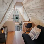 A-Frame Cabin - Mountain Views, Deck, Pet Friendly