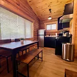 High Creek Lodge And Cabins