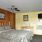 Long Holiday Motel