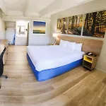 Days Inn By Wyndham Denver Downtown