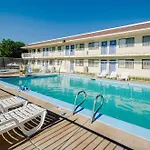 Park Inn By Radisson, Thornton