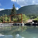 Green Mountain Falls Lodge