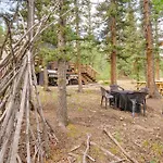 Sunny Muddy Moose Cabin With Fire Pit And Mtn Views!