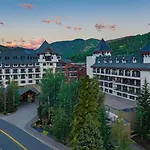 Luxury Hotel Room With King Bed In Lionshead Village