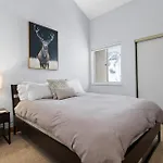 Hot Tub, Great Mountain Views, 3 Bedroom Plus Loft