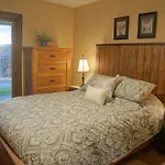 Heated Pool & Hot Tub, Walk To Ski Slopes, Ground Level Unit