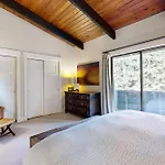 Ptarmigan Mountain Chalet
