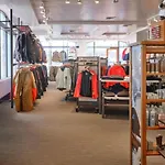 Ski Focused Studio Apartment With Resort Amenities Including Dining Onsite