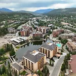 New! Marriott Slope View Ski & Summer Luxury Studio Sleeps 4 Full Kitchen, Amenities & Paid Parking