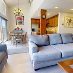 Vantage Point - Coraltree Residence Collection