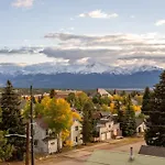 Beautiful Mountain Views In Iconic Building