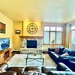 Arrowhead Village At Beaver Creek