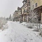 Four-Season Winter Park Condo With Pool Access!