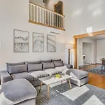 Tranquil Mountain Getaway