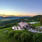 Bella Vista Lodge - Slopeside Ski Storage, The Best Views, Grotto Hot Tub, Great Room And Game Room