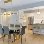 Novelle Chalet - Renovated, Chic Contemporary Home On Gore Creek With Hot Tub