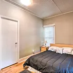 Historic Redstone With Large Backyard, Walk To Csu!