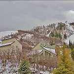 Private Hot Tub With Mountain Views, Pet Friendly, Quick Walk To Ski Area Base