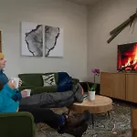 Lift House Lodge, Pet Friendly, Premium Studio Condo