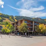North Of Nell Unit 2D, 2-Bedroom Condo Steps From Aspen Mountain