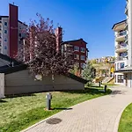 Torian Creekside III