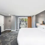 Discovery Lodge