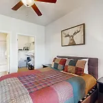 Lodge At Ten Mile