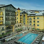 Legendary Lodging At The Ritz