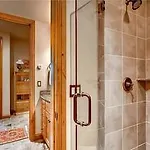 Moose Lodge Highlands Area By Pinnacle Lodging