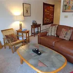 Lakepoint Court