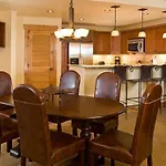 6112 Bear Lodge