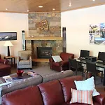 Vail International Condominiums