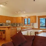Saddle Creek Townhomes