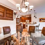 Three-Bedroom Highland Greens Townhome 36