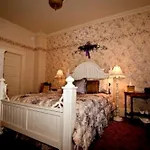3Rd Street Nest Bed & Breakfast