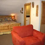 Riverside Meadows Cabins