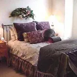 Arrowhead Village