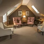 Dunton Town House Hotel